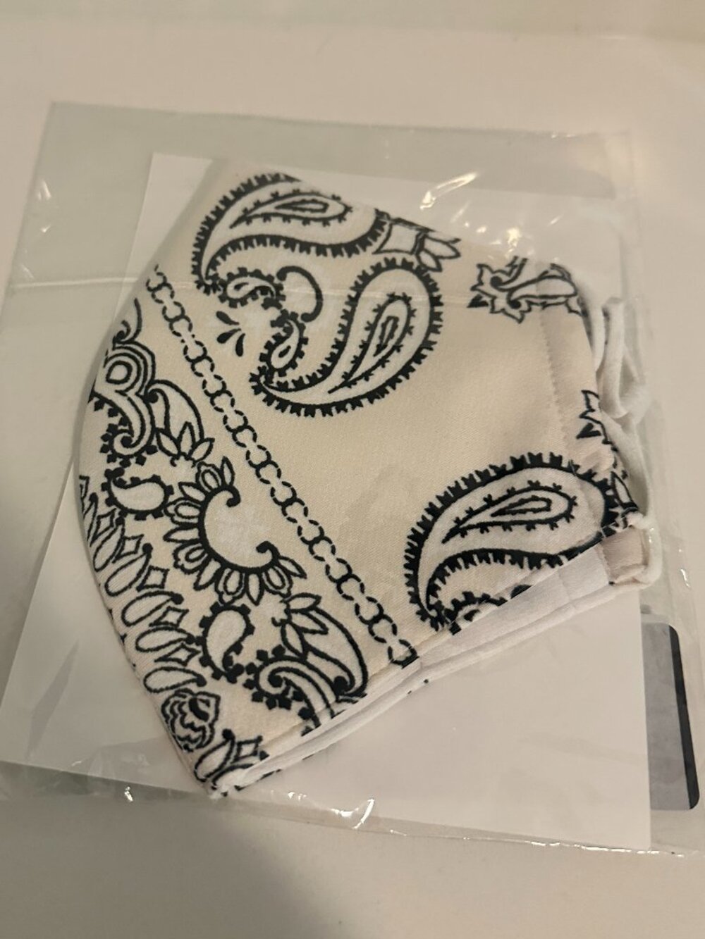 Tory Burch Limited Design Bandana Print Reusable Face Mask Ivory OS